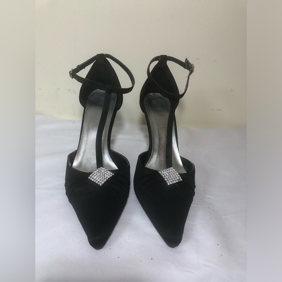Shoes - Elegant Black Women's Heels with Rhinestone Detail